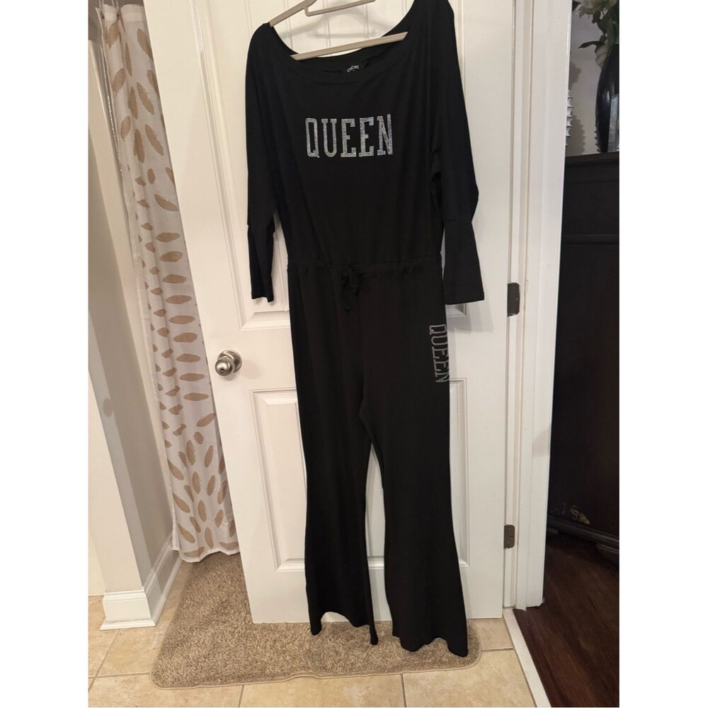 Women's Black 'QUEEN' Wide-Leg Jumpsuit
